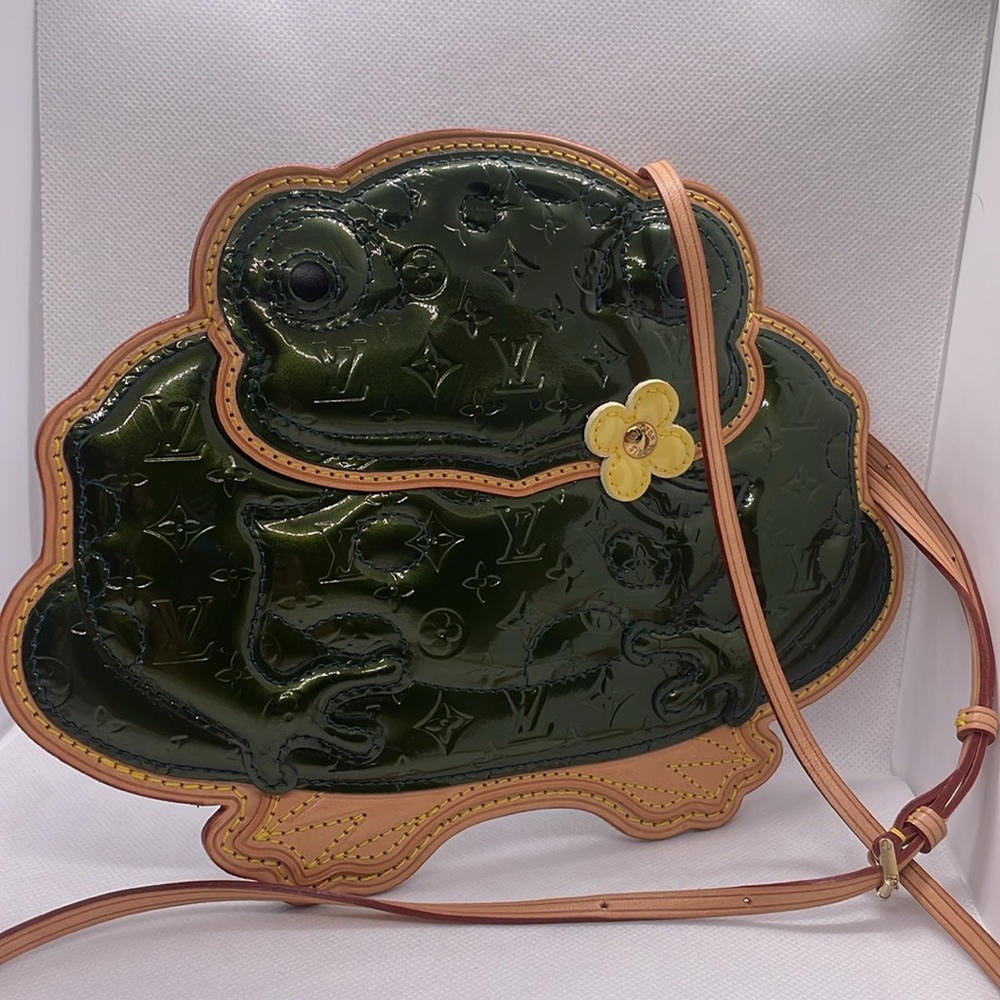 Limited Edition Louis Vuitton Conte de Fees Frog Crossbody - Picture 14 of 14